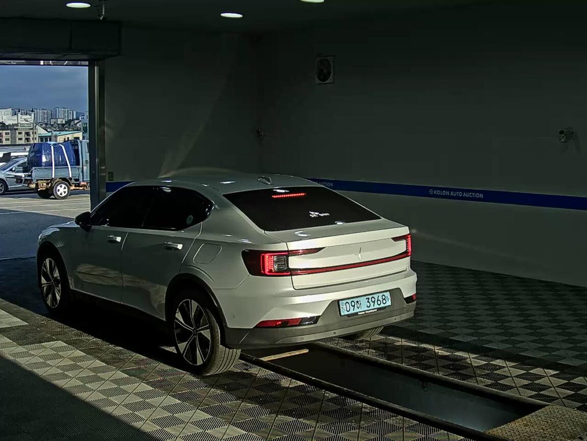 POLESTAR POLESTAR 2 LONG RANGE SINGLE MOTOR 2023 - zdjęcie 6