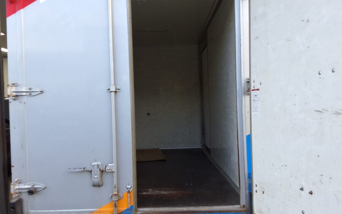 KIA BONGO III CARGO BUILT-IN BOX TRUCK 1 TON KING CAB 2019 - zdjęcie 12