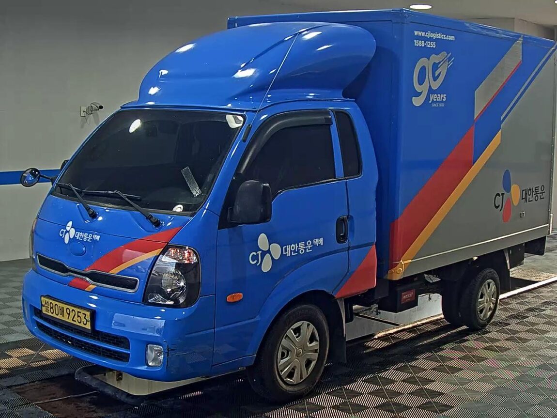 KIA BONGO III CARGO BUILT-IN BOX TRUCK 1 TON KING CAB 2019 - zdjęcie 2