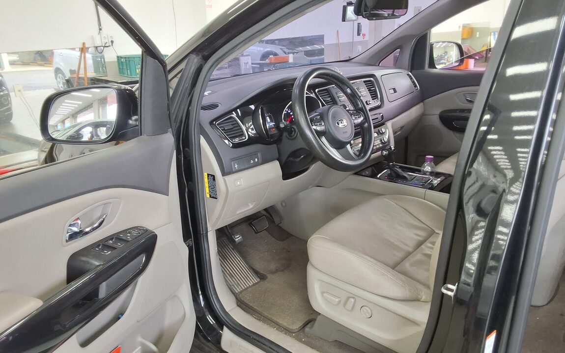 KIA ALL NEW CARNIVAL 9-SEATER DIESEL PRESTIGE 2016 - zdjęcie 10