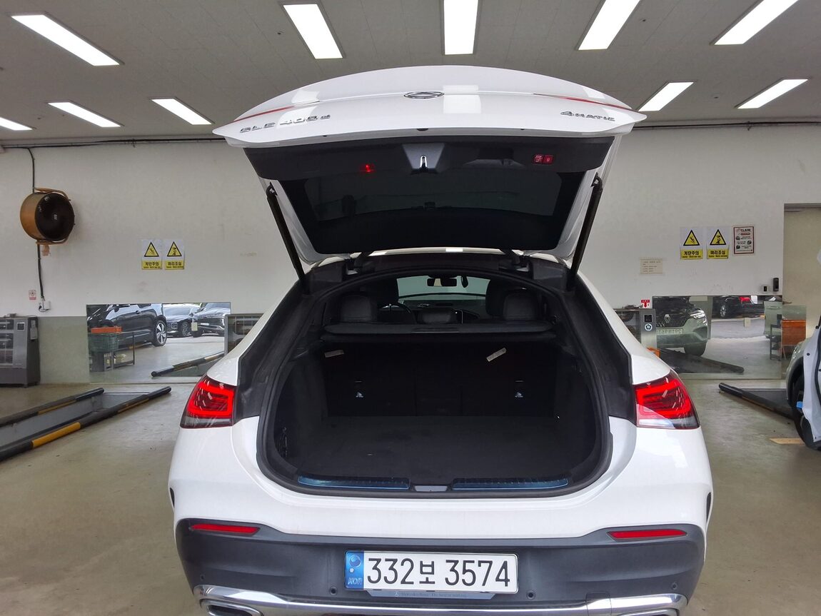 MERCEDES-BENZ GLE-CLASS (4TH GEN) GLE 400d 4MATIC COUPE 2021 - zdjęcie 15