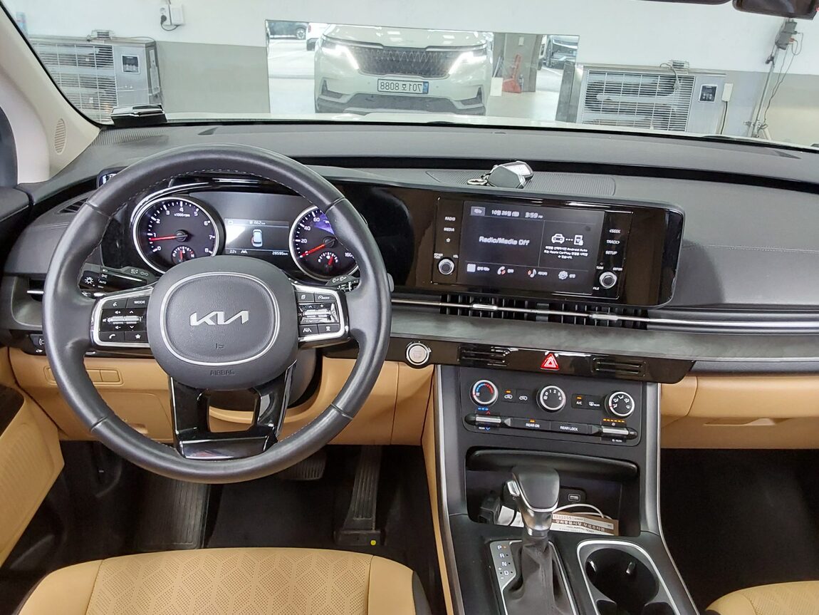 KIA NEW CARNIVAL (KA4) 11-SEATER GASOLINE PRESTIGE 2023 - zdjęcie 11