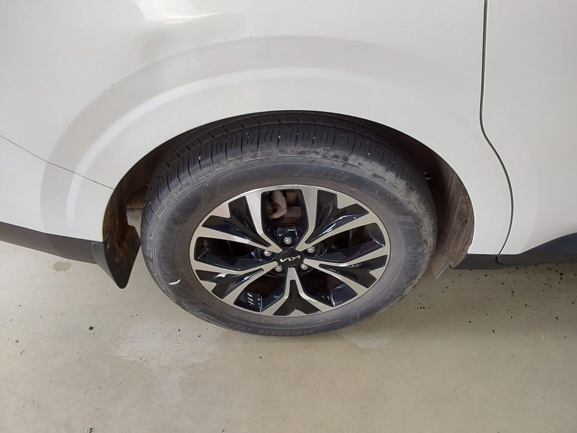 KIA NEW CARNIVAL (KA4) 11-SEATER GASOLINE PRESTIGE 2023 - zdjęcie 23