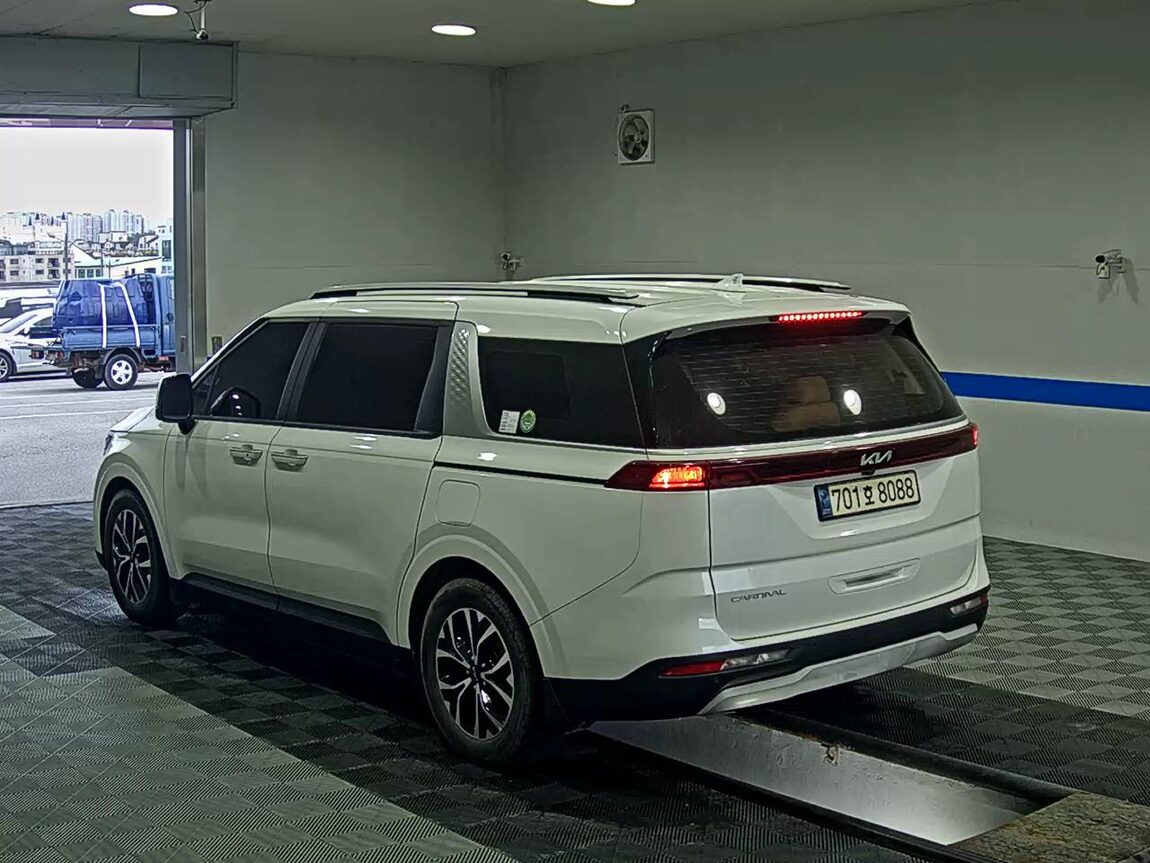 KIA NEW CARNIVAL (KA4) 11-SEATER GASOLINE PRESTIGE 2023 - zdjęcie 6