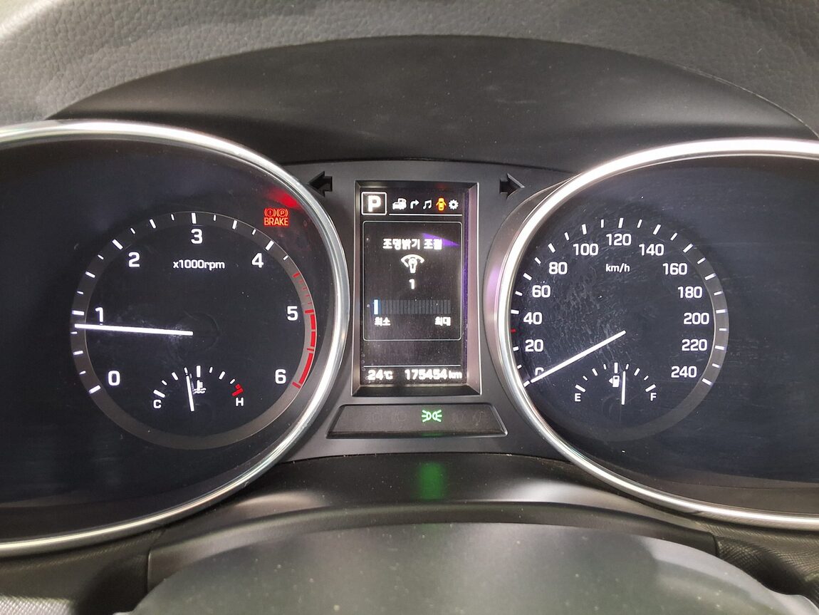 HYUNDAI SANTA FE THE PRIME DIESEL R2.0 4WD EXCLUSIVE 2016 - zdjęcie 9