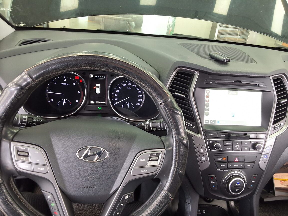 HYUNDAI SANTA FE THE PRIME DIESEL R2.0 4WD EXCLUSIVE 2016 - zdjęcie 17