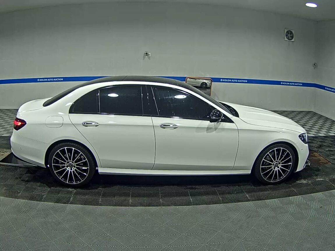MERCEDES-BENZ E-CLASS (5TH GEN) E350 4MATIC AMG LINE 2023 - zdjęcie 4