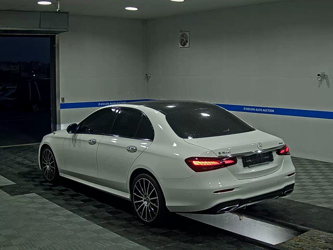 MERCEDES-BENZ E-CLASS (5TH GEN) E350 4MATIC AMG LINE 2023 - zdjęcie 6