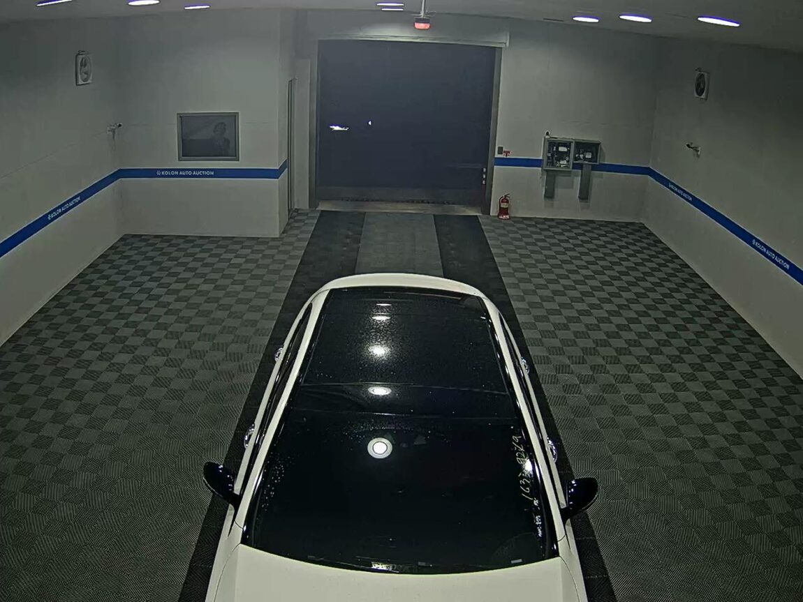 MERCEDES-BENZ E-CLASS (5TH GEN) E350 4MATIC AMG LINE 2023 - zdjęcie 7
