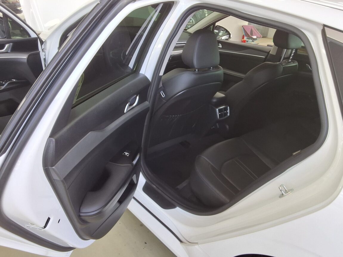 KIA THE NEW K5 (DL3) 2.0 GASOLINE PRESTIGE 2024 - zdjęcie 12