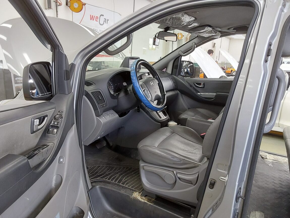 HYUNDAI GRAND STAREX 5-SEATER LPi VAN CVX LUXURY 2013 - zdjęcie 10