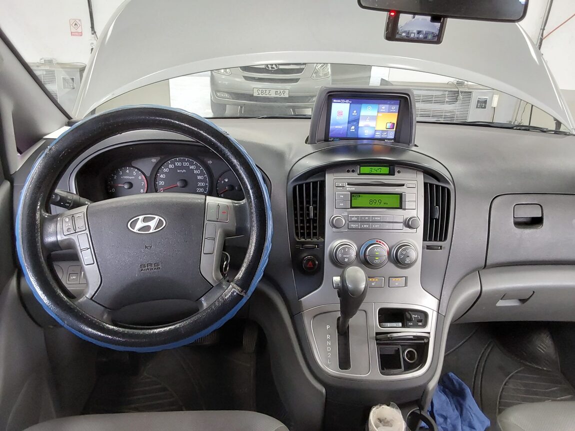 HYUNDAI GRAND STAREX 5-SEATER LPi VAN CVX LUXURY 2013 - zdjęcie 11