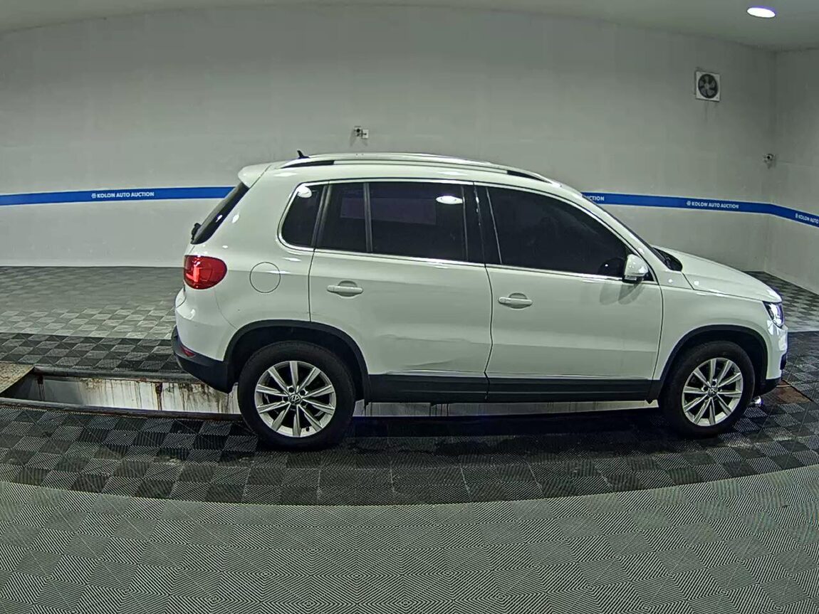 VOLKSWAGEN TIGUAN 2.0 TDI BLUEMOTION 2016 - zdjęcie 4