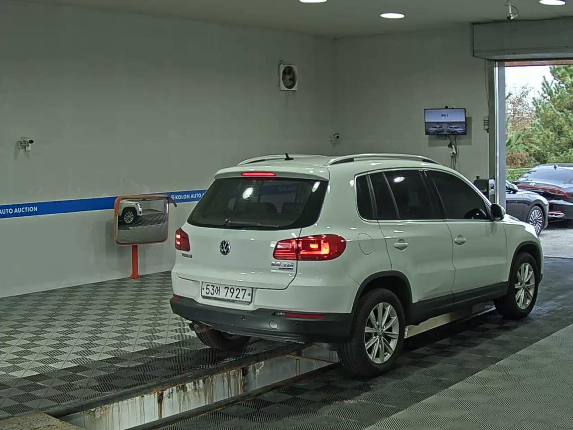 VOLKSWAGEN TIGUAN 2.0 TDI BLUEMOTION 2016 - zdjęcie 5
