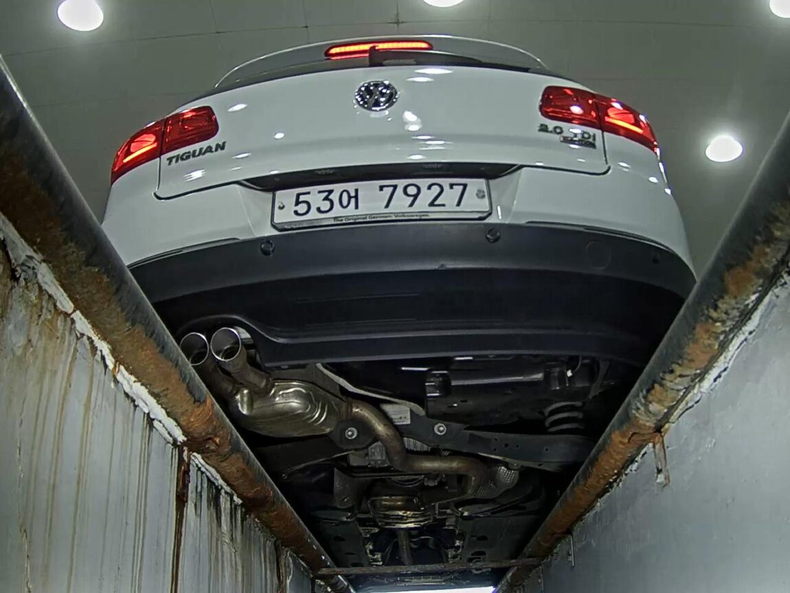 VOLKSWAGEN TIGUAN 2.0 TDI BLUEMOTION 2016 - zdjęcie 8