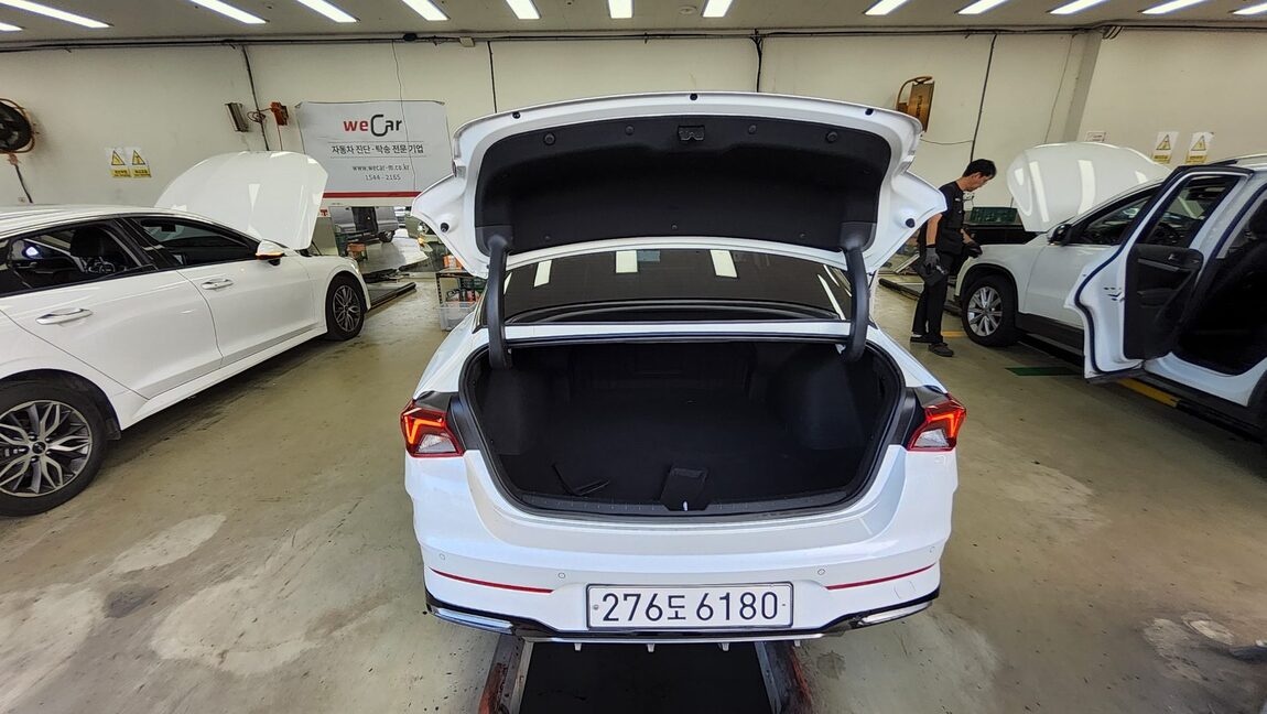 KIA NEW K5 (DL3) 2.0 GASOLINE PRESTIGE 2023 - zdjęcie 15