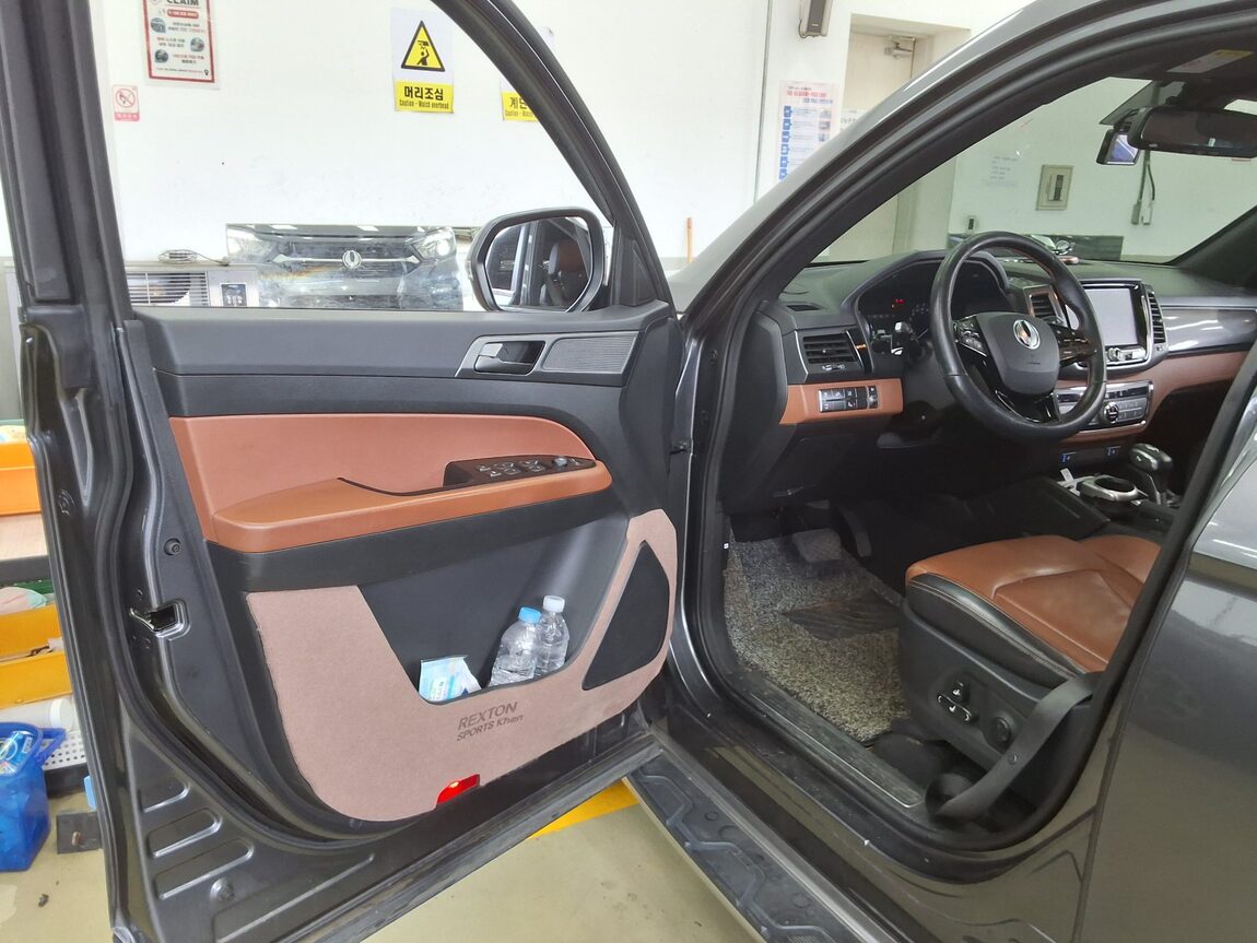 KG MOBILITY (SSANGYONG) REXTON SPORTS 2.2 4WD NOBLESSE 2020 - zdjęcie 10
