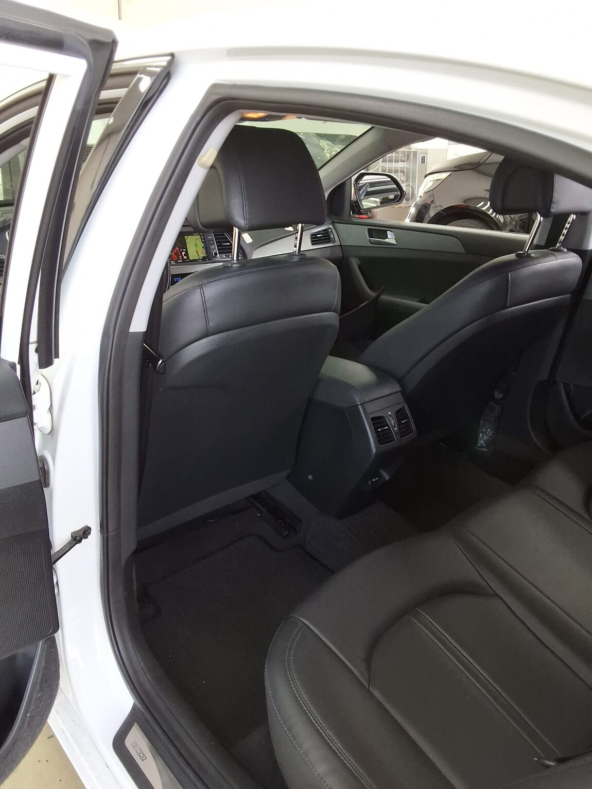 HYUNDAI LF SONATA LPi RENTAL CAR SMART 2017 - zdjęcie 12