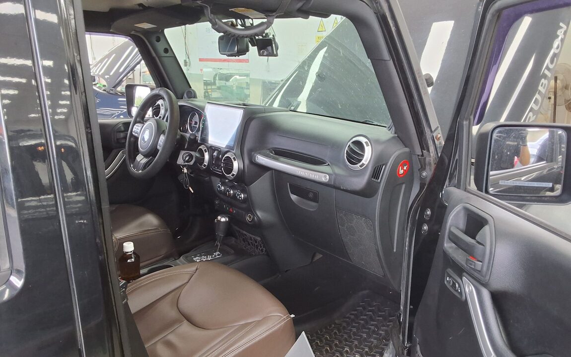 JEEP WRANGLER (JK) 2.8 RUBICON 4-DOOR 2014 - zdjęcie 14