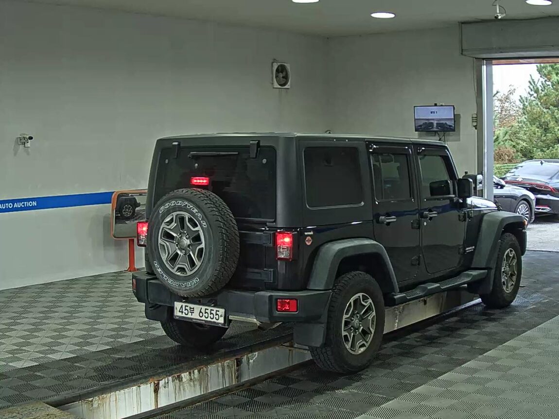 JEEP WRANGLER (JK) 2.8 RUBICON 4-DOOR 2014 - zdjęcie 5