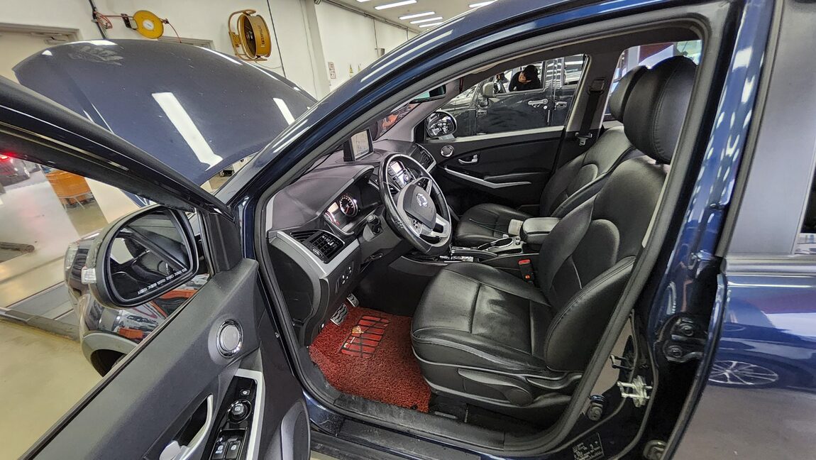 KG MOBILITY (SSANGYONG) NEW STYLE KORANDO C 2.2 2WD EXTREME EDITION 2017 - zdjęcie 10