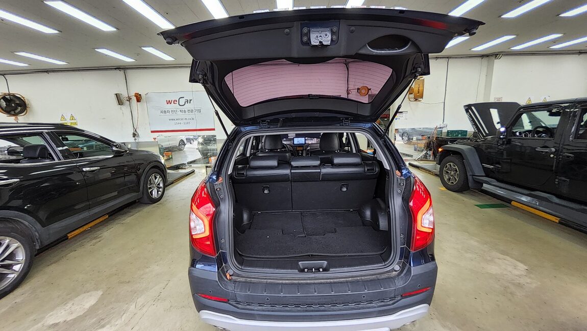 KG MOBILITY (SSANGYONG) NEW STYLE KORANDO C 2.2 2WD EXTREME EDITION 2017 - zdjęcie 15