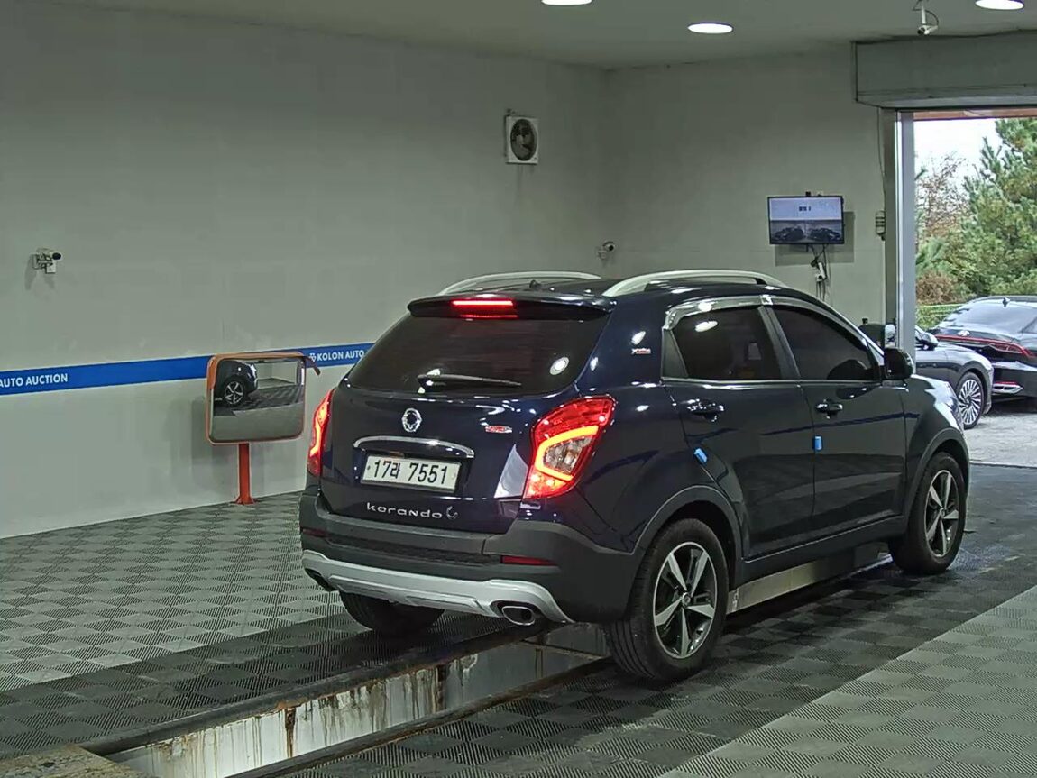 KG MOBILITY (SSANGYONG) NEW STYLE KORANDO C 2.2 2WD EXTREME EDITION 2017 - zdjęcie 5