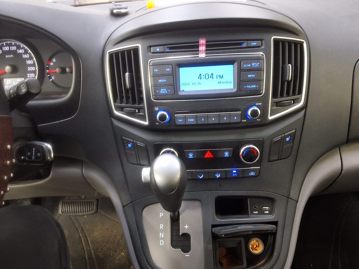 HYUNDAI GRAND STAREX 5-SEATER DIESEL VAN SMART 2017 - zdjęcie 24
