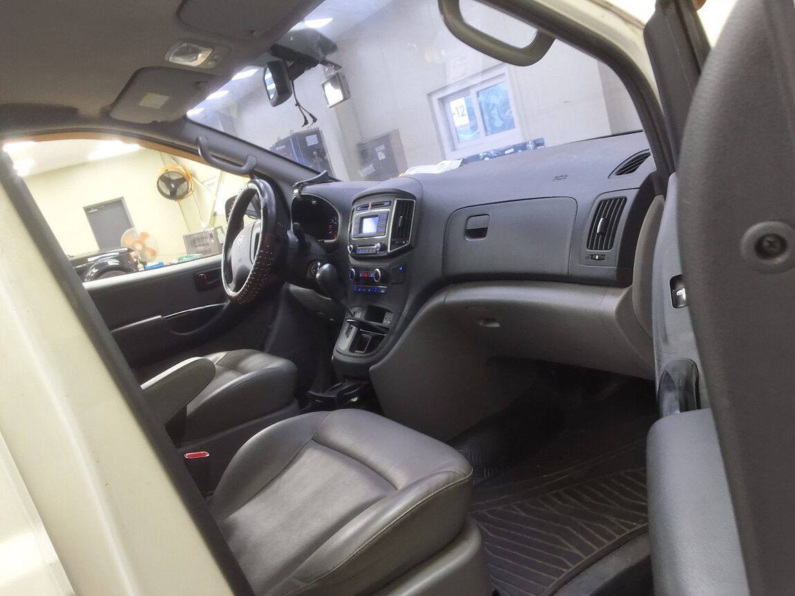 HYUNDAI GRAND STAREX 5-SEATER DIESEL VAN SMART 2017 - zdjęcie 15