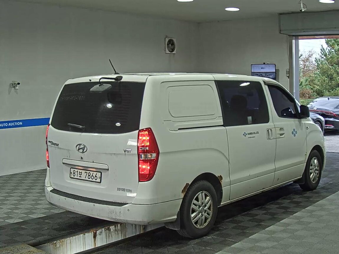 HYUNDAI GRAND STAREX 5-SEATER DIESEL VAN SMART 2017 - zdjęcie 5