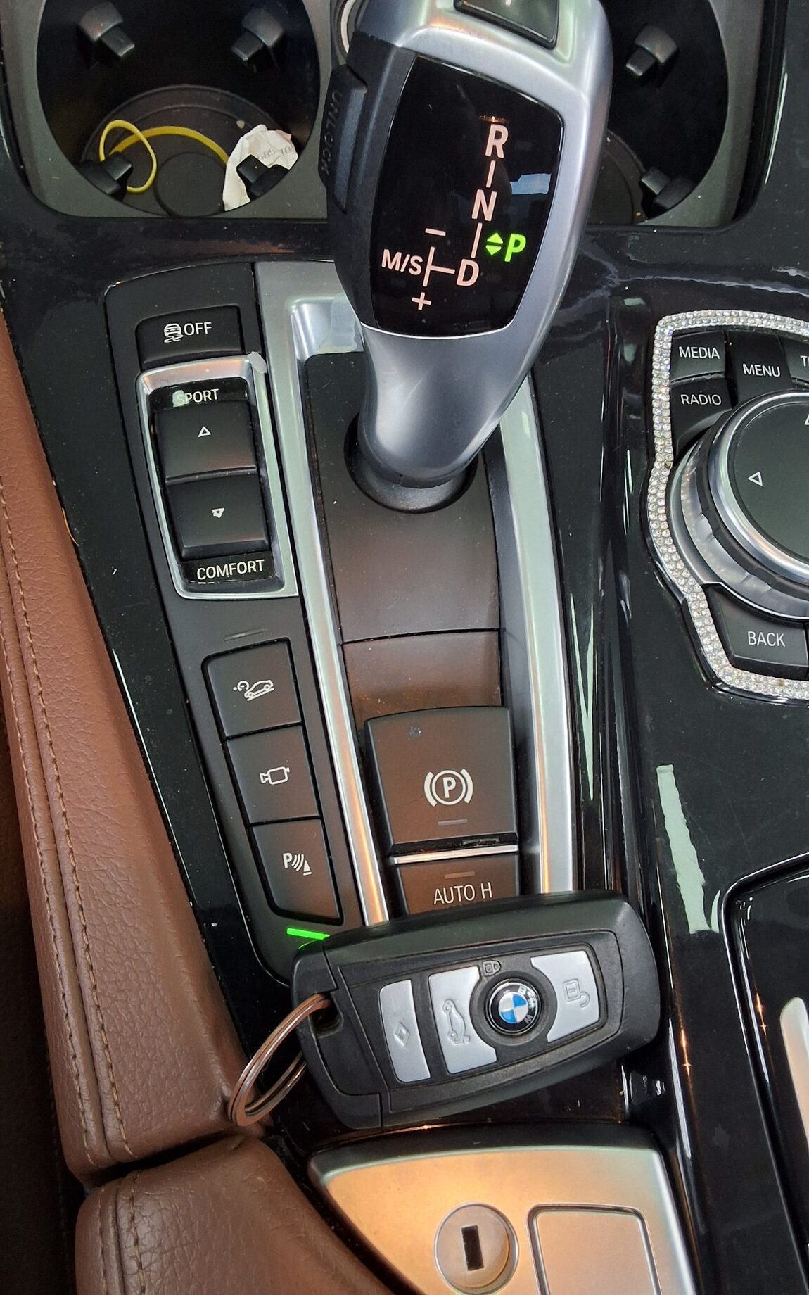 BMW 5 SERIES (6TH GEN) 520d xDRIVE M AERODYNAMIC PRO 2016 - zdjęcie 20