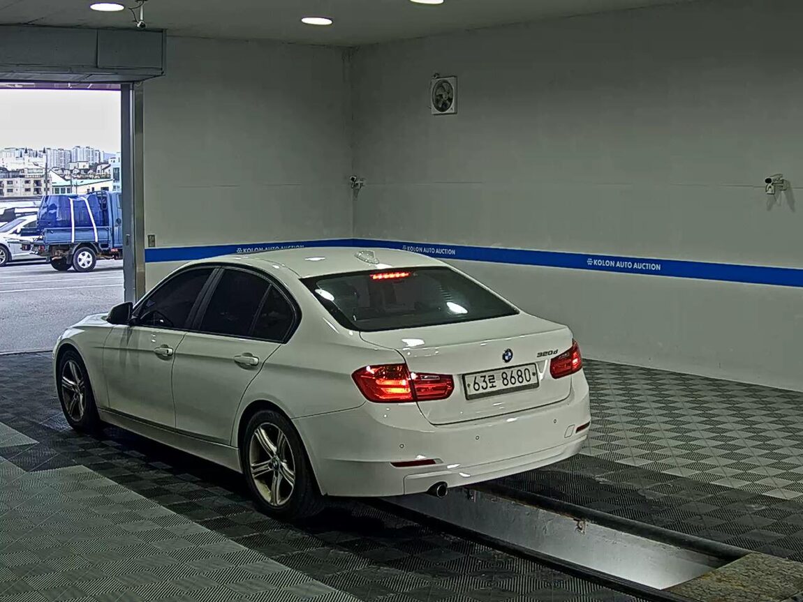 BMW 3 SERIES (6TH GEN) 320d ED EDITION 2014 - zdjęcie 6