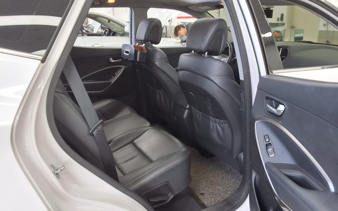 HYUNDAI SANTA FE THE PRIME DIESEL R2.0 2WD PREMIUM 2017 - zdjęcie 13