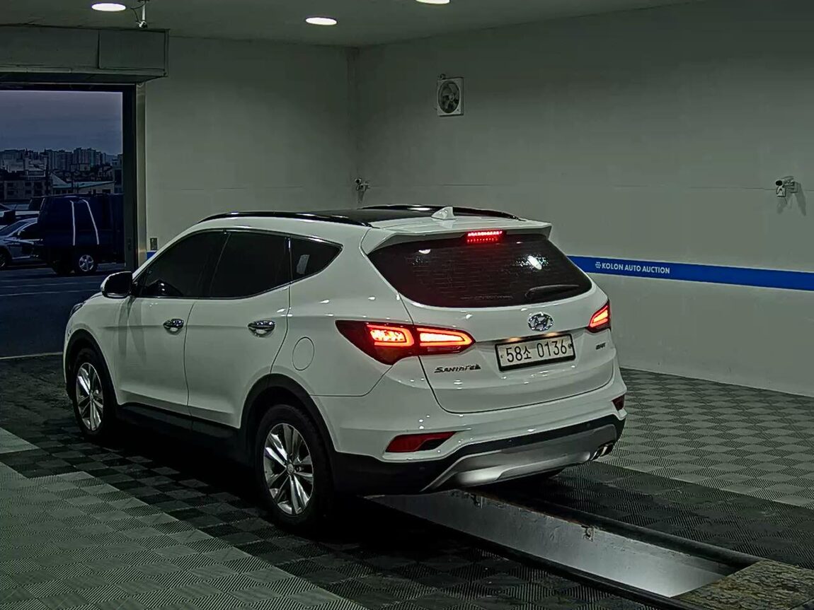 HYUNDAI SANTA FE THE PRIME DIESEL R2.0 2WD PREMIUM 2017 - zdjęcie 6