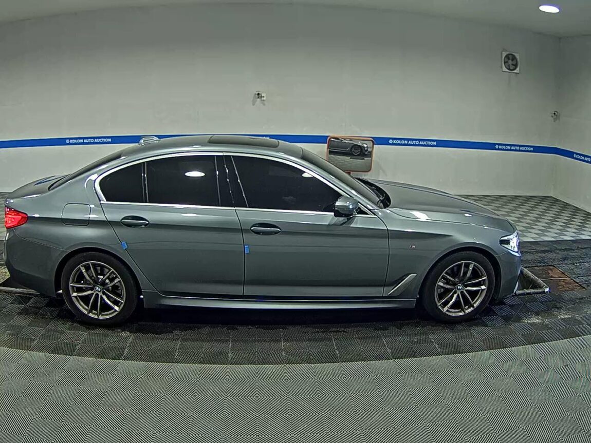 BMW 5 SERIES (7TH GEN) 520d M SPORT PACK PLUS 2020 - zdjęcie 4