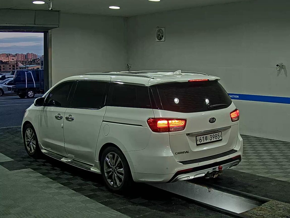 KIA ALL NEW CARNIVAL 9-SEATER DIESEL PRESTIGE 2015 - zdjęcie 6