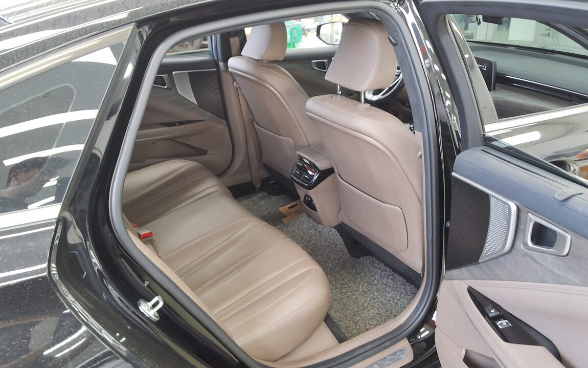 KIA K8 2.5 GDI NOBLESSE 2023 - zdjęcie 13