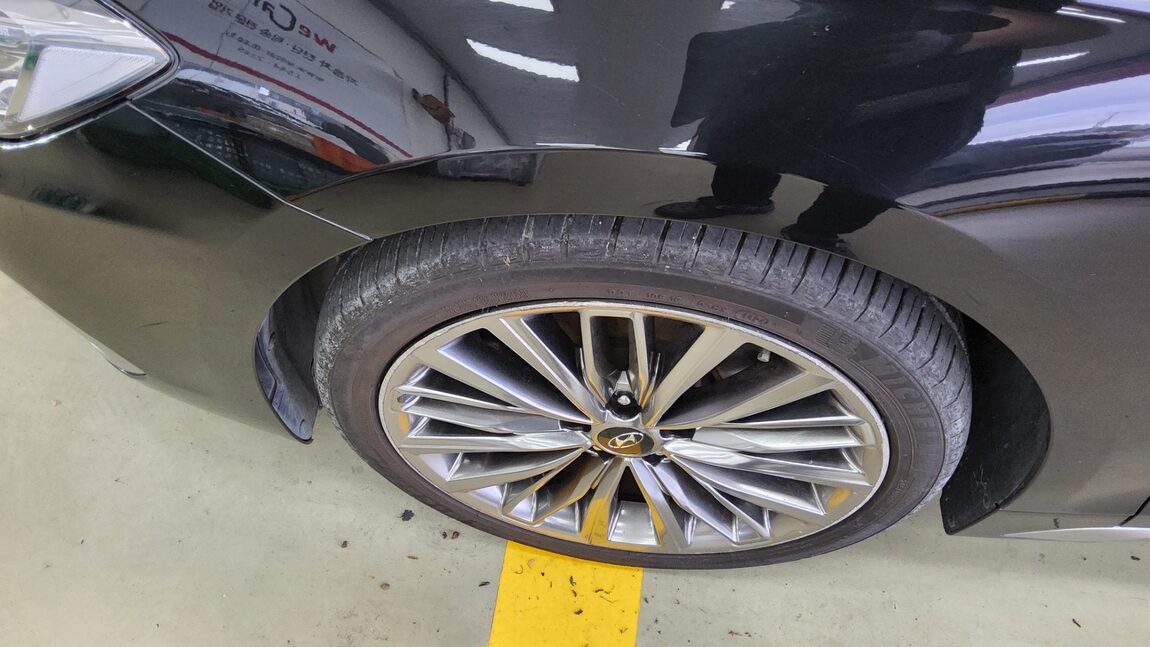 HYUNDAI GRANDEUR IG 3.0 GDi EXCLUSIVE SPECIAL 2019 - zdjęcie 23