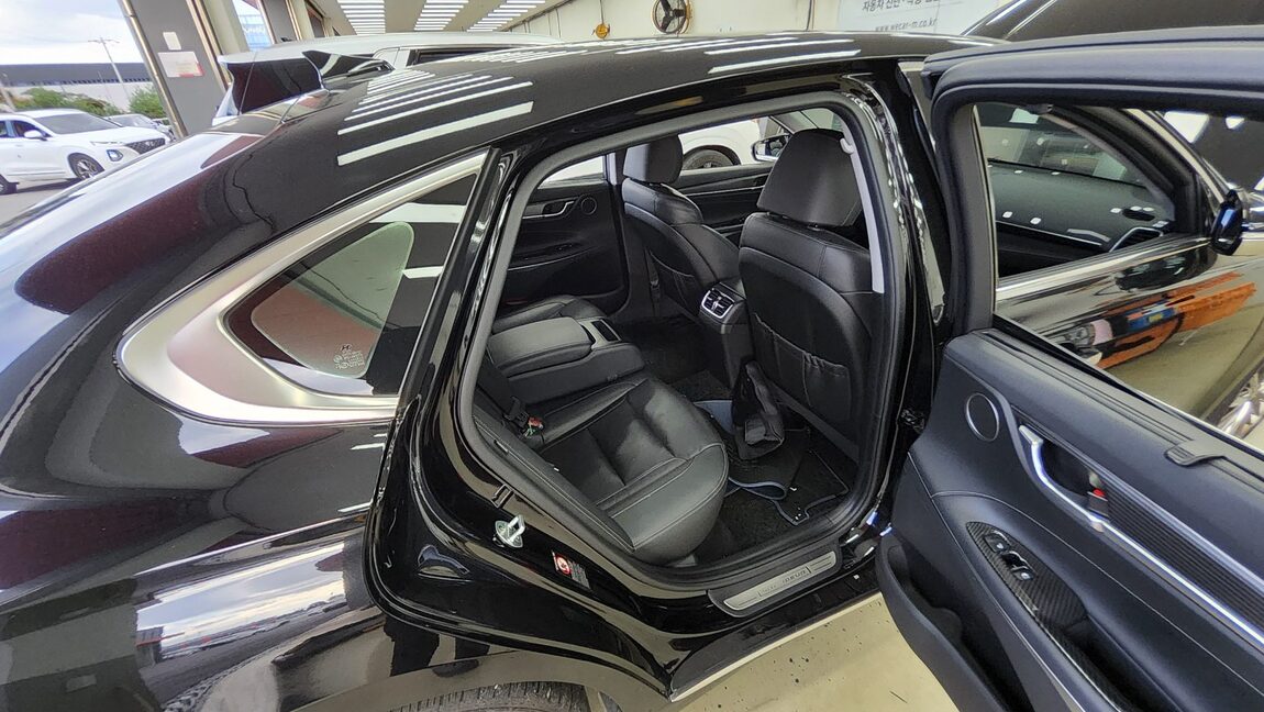 HYUNDAI GRANDEUR IG 3.0 GDi EXCLUSIVE SPECIAL 2019 - zdjęcie 13