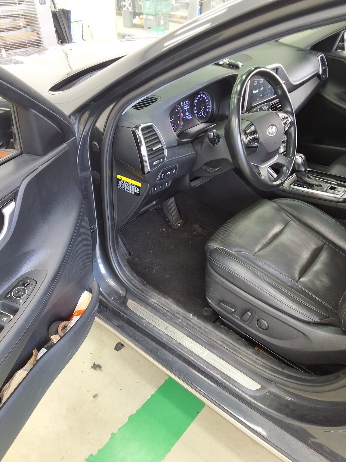 HYUNDAI GRANDEUR IG 2.4 GDi PREMIUM 2018 - zdjęcie 10