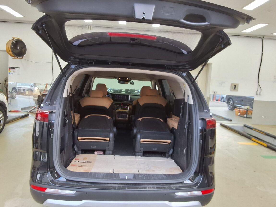 KIA NEW CARNIVAL (KA4) 9-SEATER DIESEL PRESTIGE 2022 - zdjęcie 15
