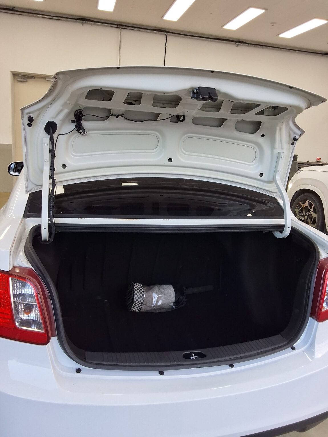 KIA PRIDE (NEW) 4-DOOR 1.4 DOHC LX 2011 - zdjęcie 15