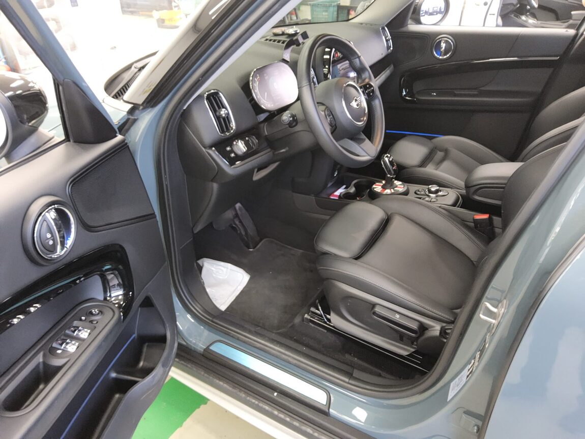 MINI COUNTRYMAN (2ND GEN) 1.5 CLASSIC 2022 - zdjęcie 10