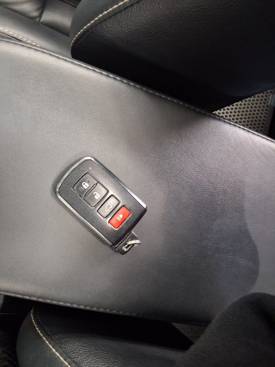 TOYOTA RAV4 (4TH GEN) 2.5 4WD HYBRID 2016 - zdjęcie 19