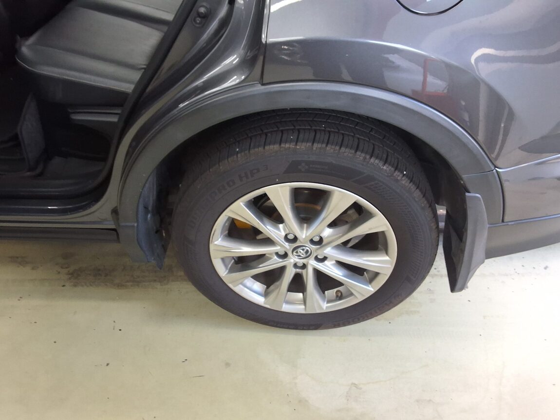 TOYOTA RAV4 (4TH GEN) 2.5 4WD HYBRID 2016 - zdjęcie 24