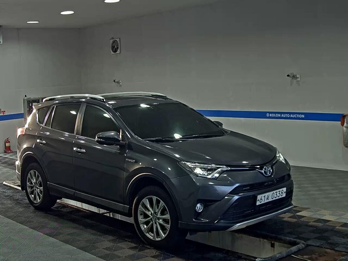 TOYOTA RAV4 (4TH GEN) 2.5 4WD HYBRID 2016 - zdjęcie 3