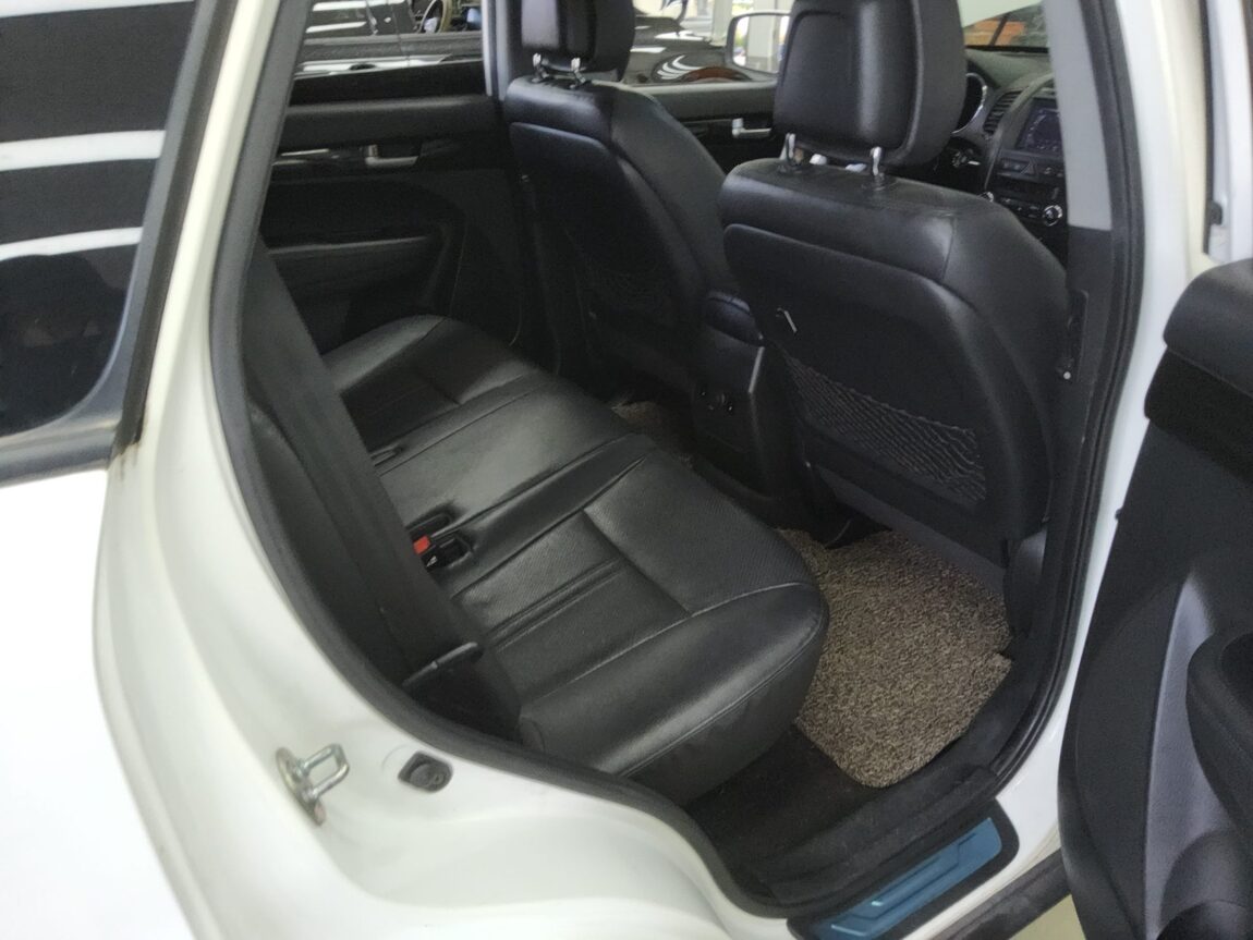KIA SORENTO R DIESEL 2.0 2WD TLX LUXURY MODEL 2010 - zdjęcie 13