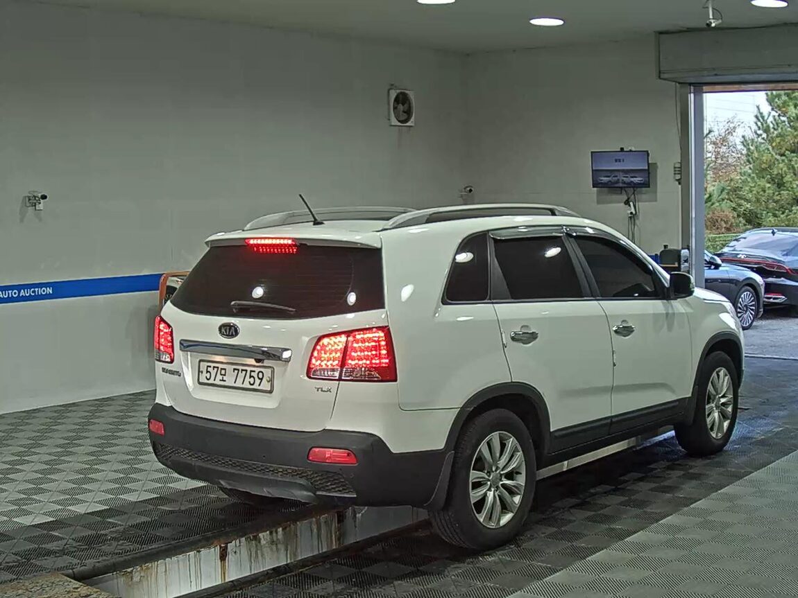 KIA SORENTO R DIESEL 2.0 2WD TLX LUXURY MODEL 2010 - zdjęcie 5