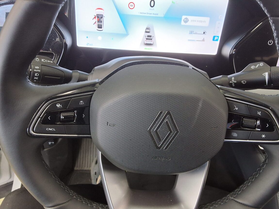 RENAULT (SAMSUNG) GRAND KOLEOS HYBRID 1.5 HEV ICONIC 2025 - zdjęcie 19