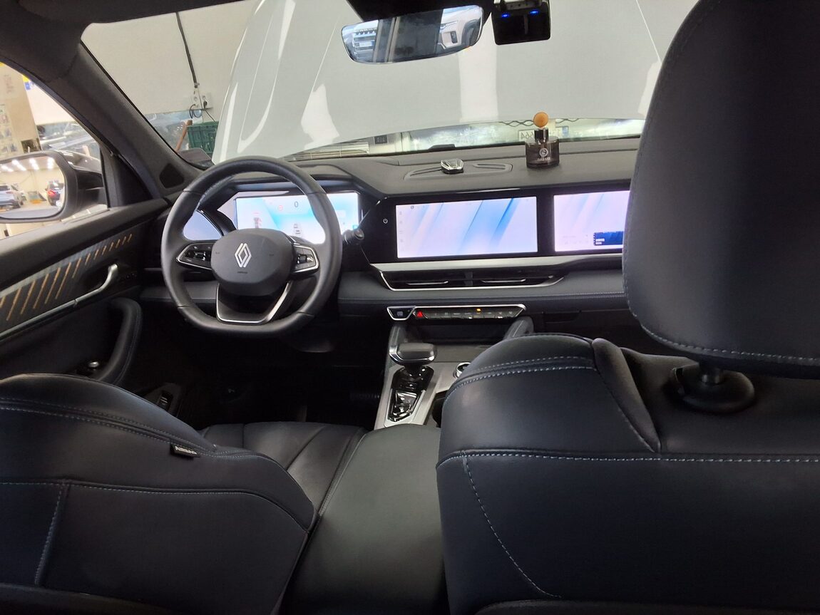 RENAULT (SAMSUNG) GRAND KOLEOS HYBRID 1.5 HEV ICONIC 2025 - zdjęcie 11